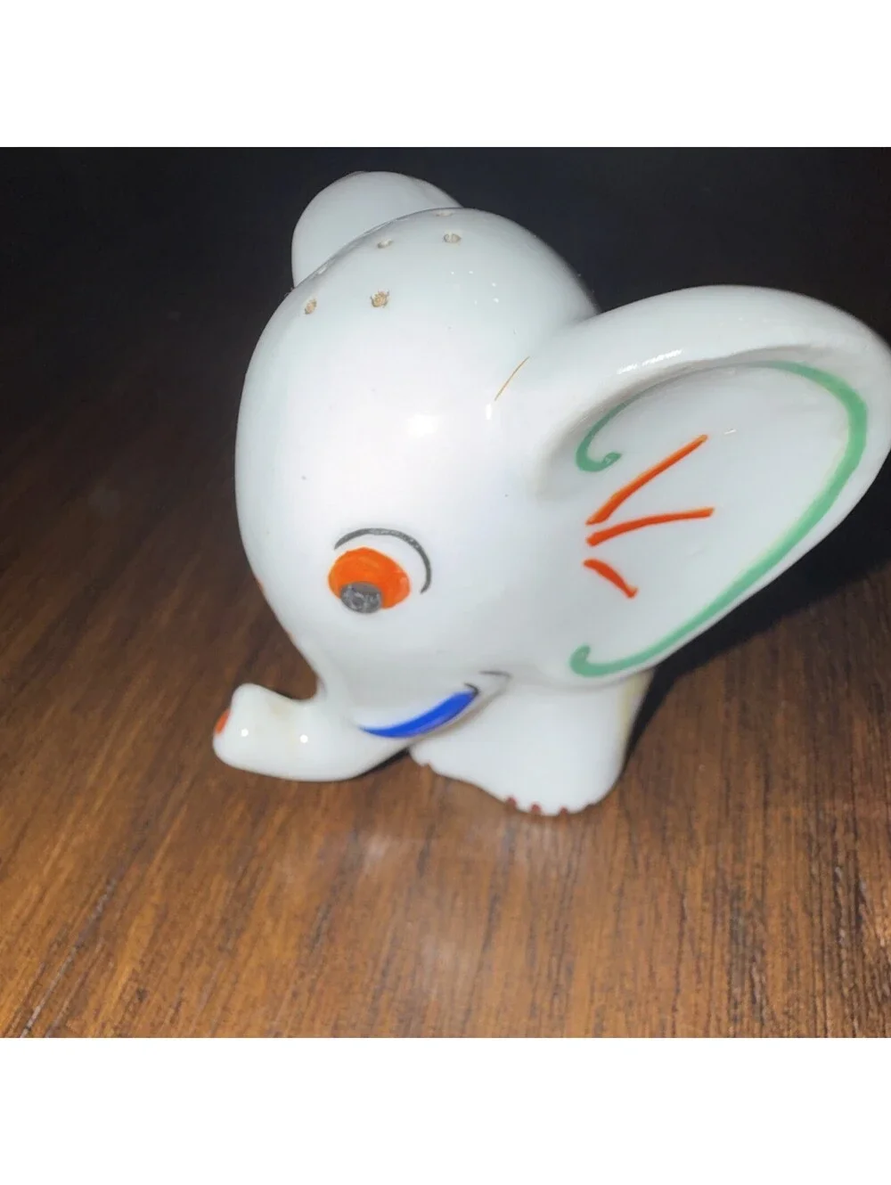 Vintage Made in Japan Elephant Ceramic Salt & Pepper Shakers Set 2pc White